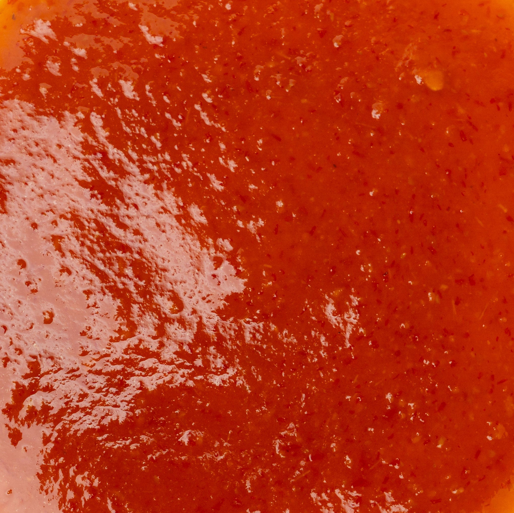 Essential Garlic Sriracha Hot Sauce